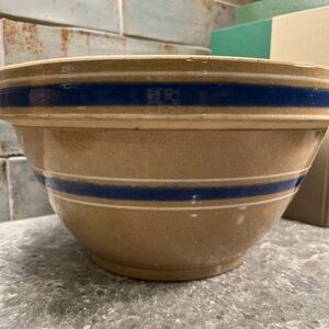 Large Vintage Mixing Bowl